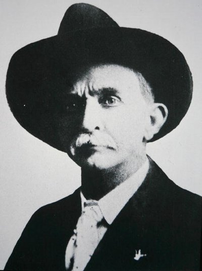 Kapten William Jesse McDonald (1852-1918) (s/v foto) av Photographer American