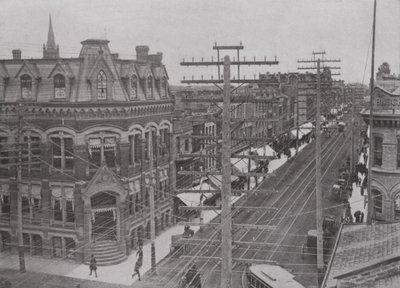 Dundas Street, Looking East, London, Ontario (s/v foto) av Photographer Canadian