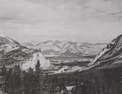 Bow Valley, i den kanadensiska nationalparken; Canadian Pacific Railway (s/v foto) av Photographer Canadian