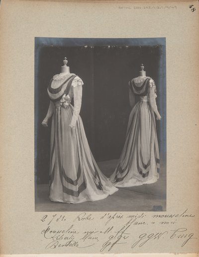 Albumsida: House of Worth, Afternoon Dress av Photographer French