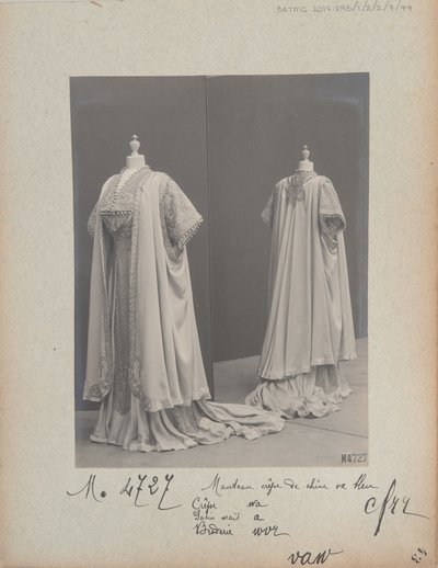 Albumsida: House of Worth, Coat av Photographer French