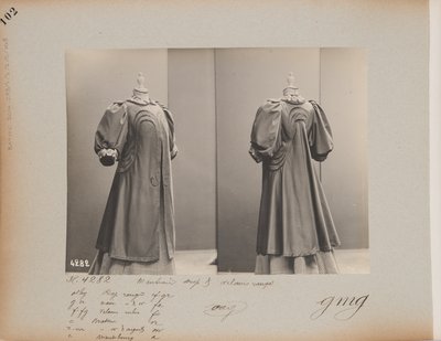 Albumsida: House of Worth, Coat av Photographer French