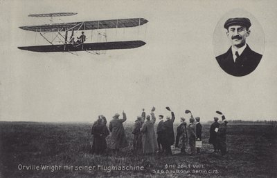 Amerikanska flygaren Orville Wright och hans flygmaskin (s/v foto) av Photographer German