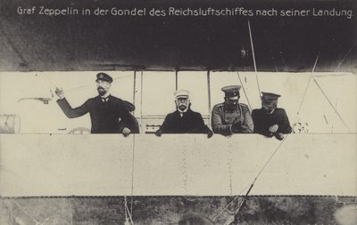 Den tyske luftskeppskonstruktören Graf Ferdinand von Zeppelin i gondolen på ett av sina luftskepp efter landning (s/v foto) av Photographer German