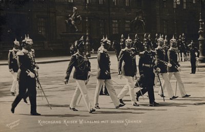 Kaiser Wilhelm II och hans söner (s/v foto) av Photographer German