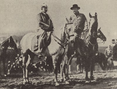 Kaiser Wilhelm II av Tyskland och USA:s president Theodore Roosevelt tittar på den tyska armén på manövrar av Photographer German