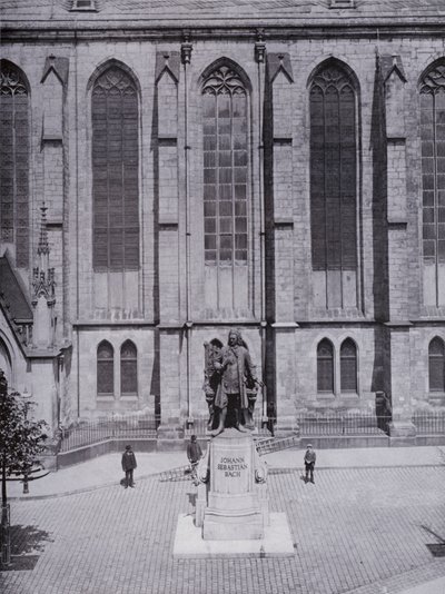 Leipzig: Thomaskirche med Bach-monumentet (s/v foto) av Photographer German