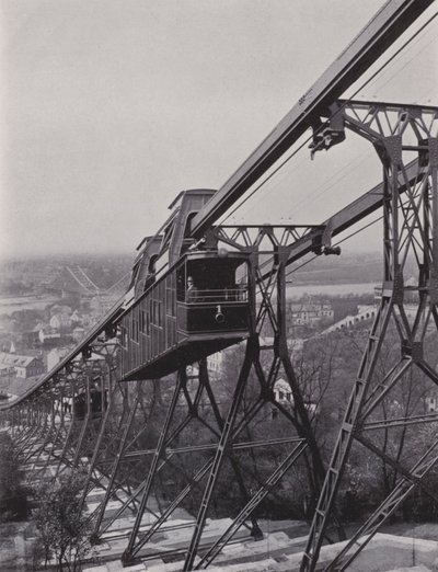 Loschwitz, upphängningsjärnväg (s/v foto) av Photographer German