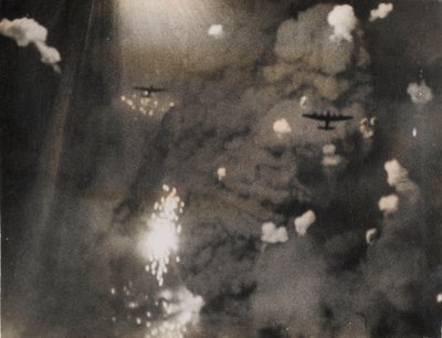 Bild tagen när Royal Air Force Lancasters attackerade Dresden (s/v foto) av Photographer German