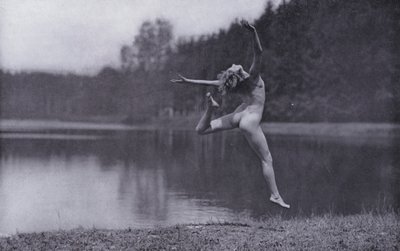 Den vackra kroppen, fysisk kultur för kvinnor (svartvitt foto) av Photographer German