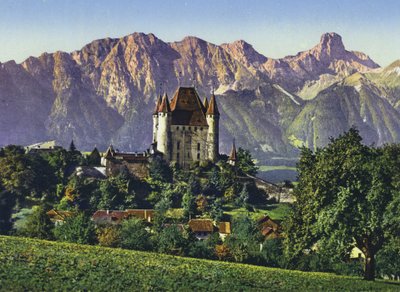 Thun, Slottet och Stockhornskedjan (foto) av Photographer Swiss