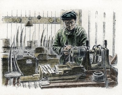 En elfenbensarbetare som täljer elefantbetar på jobbet i sin verkstad och arbetar med elefantförsvar (Elfenbensarbetare som täljer elefantbetar) Gravyr från "" Excursion a travers les metiers" av Pierre Calmette Collection privee av Pierre Calmettes
