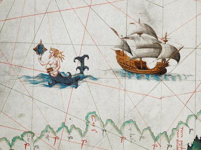 En detalj av en siren som beundrar sig själv i en spegel och ett skepp österut i södra oceanen, från en karta över världen, 