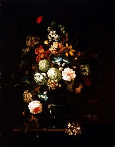 Stilleben med blommor i en glasvas av Pieter Hardime