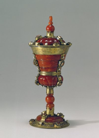 Bärnstensbägare (bärnsten, förgylld silver och pärla) av Polish School