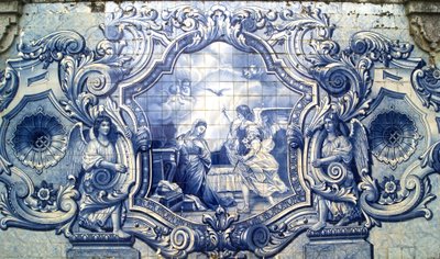 Dekorativ panel som visar bebådelsen, Lamego, Portugal. 1738 (keramiska plattor) av Portuguese School