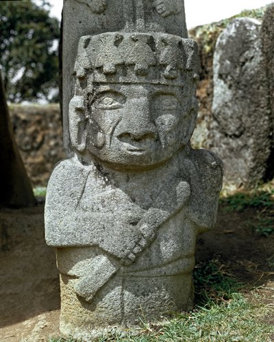 Megalitisk skulptur av en krigare av Pre Columbian Pre Columbian