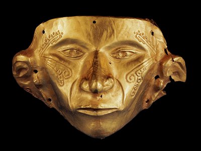 Pre-colombiansk mask från den arkeologiska parken Tierradentro, Alto de San Andres i Colombia (guld) av Pre Columbian Pre Columbian