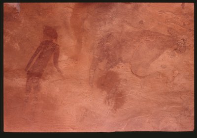 Människofigur och en tjur (klippmålning) av Prehistoric