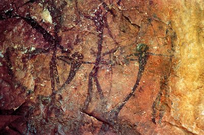 Människofigurer med pilbågar, Cueva del Civil, Tirig, Barranc de la Valltorta, Valencia, Spanien (målning) av Prehistoric Prehistoric