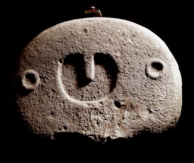 Förhistorisk konst: järnåldersskulptur från platsen för Lunigiana nära La Spezia, Italien. 1100-800 f.Kr. La Spezia, Lunigiana-civilisationens kommunala museum av Prehistoric Prehistoric