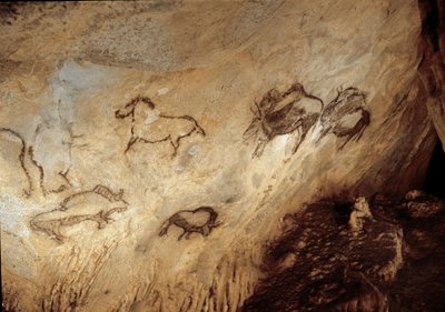 Förhistoria: “” Bison and Horses”” Hällmålning av övre paleolitikum (magdalenska) (13000 år sedan) Santimamine-grottan från stenåldern, Guernica, Spanien - Förhistoria: bison och hästar - grottmålning, övre paleolitikum (magdalenska) (13 000 år sedan) ) St av Prehistoric Prehistoric