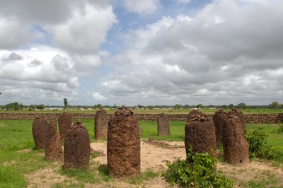 Förhistoria: Megalitisk cirkel av stenar från Wassu, Gambia (foto) av Prehistoric Prehistoric