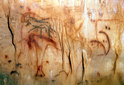 Förhistoria: en sårad man (klippmålning) av Prehistoric Prehistoric