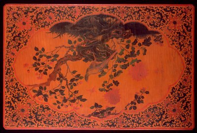 Bordsskiva, Kangxi-perioden (1662-1722) (lackerat trä & hampaduk) (se även 272135) av Qing Dynasty Chinese School