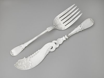 Fiskgaffel och kniv, ca. 1835-1845 (silver) av R. and W. Wilson