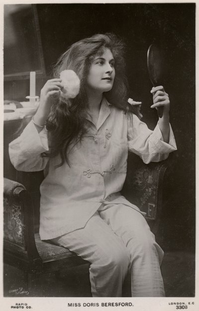Doris Beresford, brittisk skådespelerska, ca 1900-talet. av Rapid Photo Company