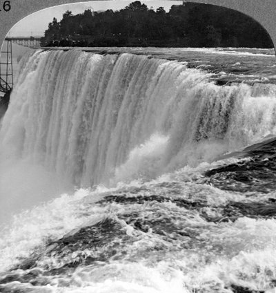 Niagara Falls, New York, USA. av Realistic Travels Publishers