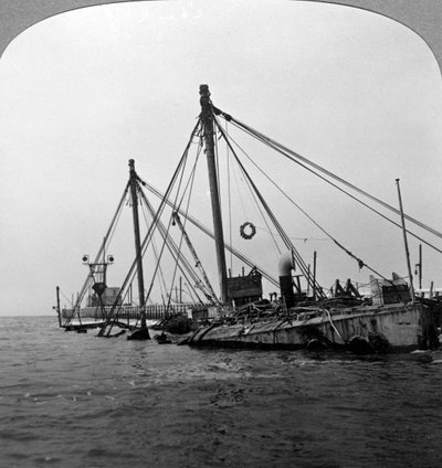 Sjunket krigsskepp HMS Vindictive, Oostende, Belgien, första världskriget, 1918. av Realistic Travels Publishers
