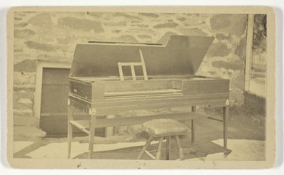 Piano vid Washingtons högkvarter (Newburgh, NY) av Remillard