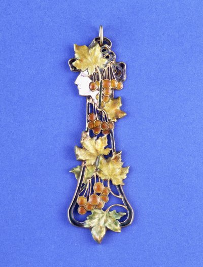 Ett Lalique-hänge, format som ett jugendjungfruhuvud i profil, ca 1900 (metall, emalj) av Rene Jules Lalique