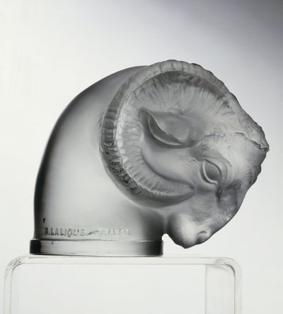 Huvud av en bagge av Rene Jules Lalique