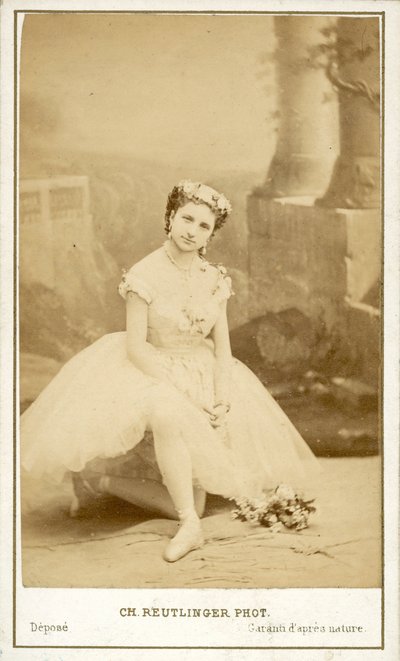 Angelina Fioretti, italiensk ballerina från Parisoperan (s/v foto) av Reutlinger Studio (after)