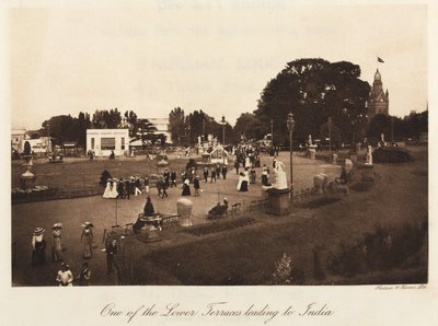 Människor som kopplar av i Crystal Palace Park, Sydenham av John Pardon
