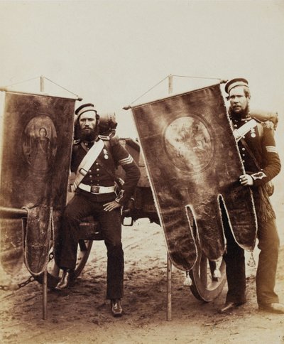 Company Sergeant Christy och Sergeant McGifford, Royal Artillery, 1856 (sepiafoto) av Robert Howlett