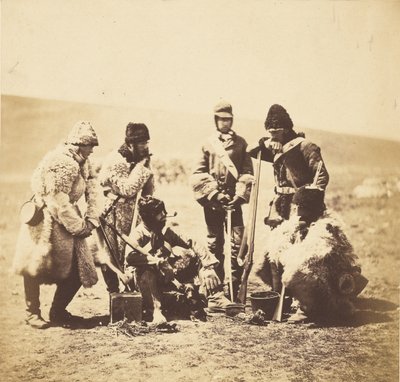 Kapten Pechell och män från 77:e regementet - vinterdräkt. av Roger Fenton