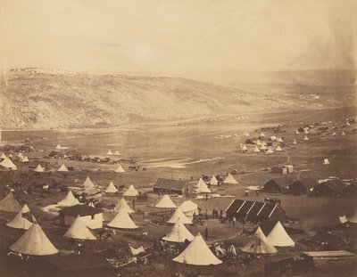 Kavallerilägret, med utsikt mot Kadikoi. av Roger Fenton
