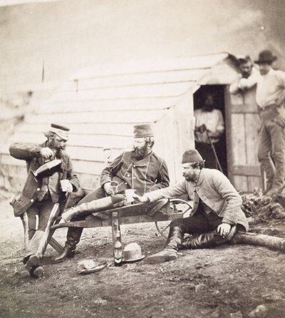 Hardships in the Camp (överste Lowe och kaptenerna Brown och George), 1855 (albumintryck från vått kollosionsnegativ) av Roger Fenton