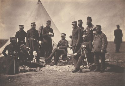 Generallöjtnant Sir J. L. Pennefather and Staff, 1855. av Roger Fenton