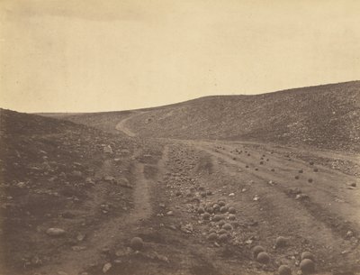 Dödsskuggans dal av Roger Fenton
