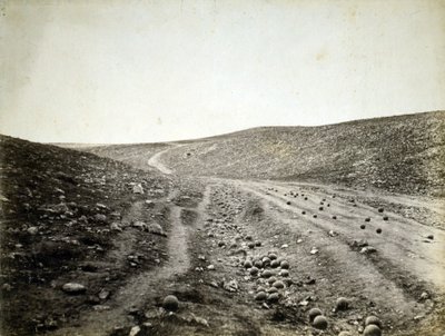 Valley of the Shadow of Death, Crimeaswed av Roger Fenton