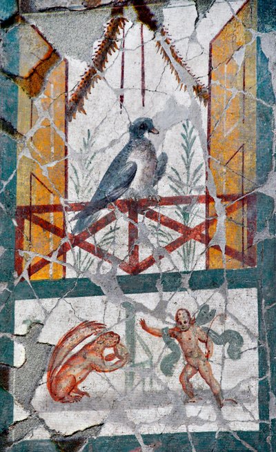 Nedanför en fågel som ligger på en balkong står en amour mot en ekorre. Sent 1:a århundradet (fresk) av Roman