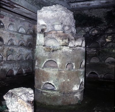 Columbarium - Scipios grav i Rom. av Roman