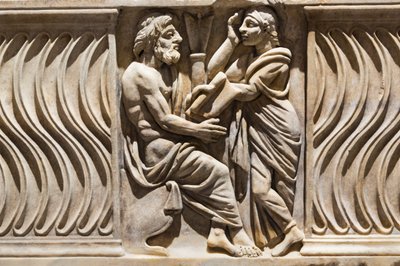 Dekoration på en sarkofag, bild av en filosof och musa (marmor) av Roman