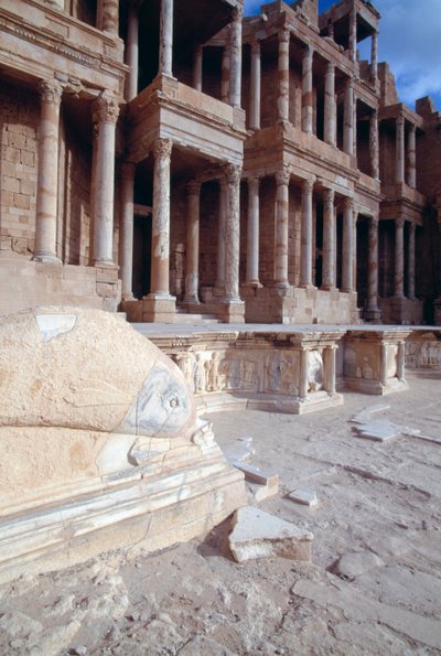 Delfiner, dekoration i proscenium, romersk teater, Sabratha (UNESCOs världsarvslista av Roman