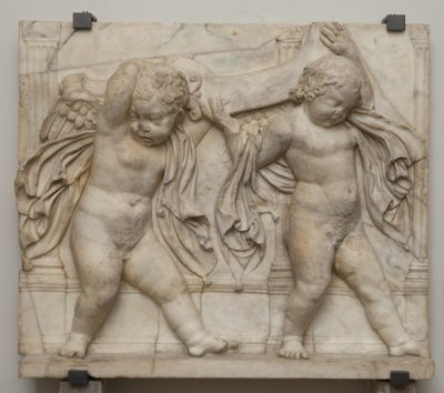 Fragment från "Saturnus tron" (marmor) av Roman